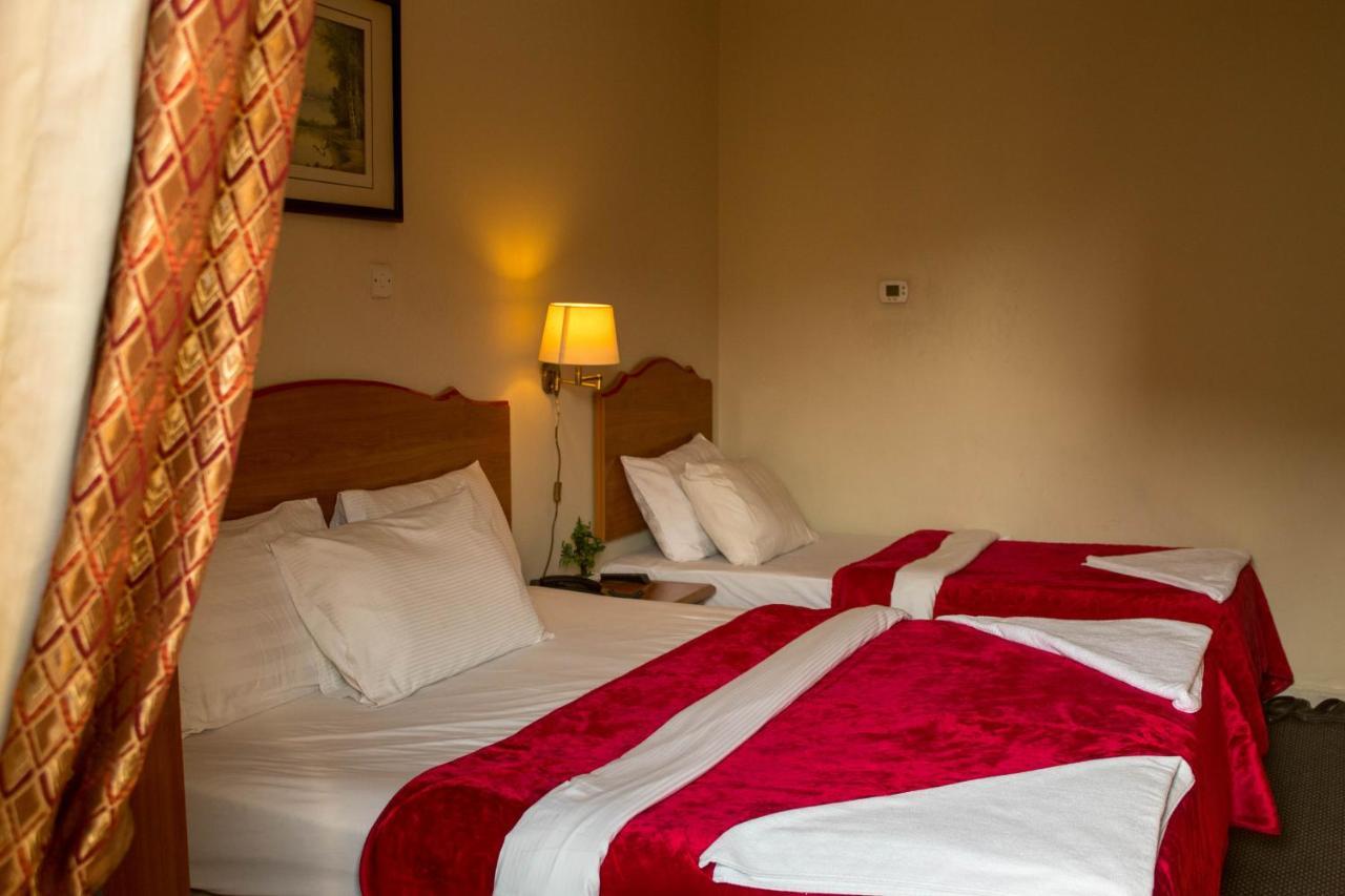 Sahar Hotel Dubai Bagian luar foto